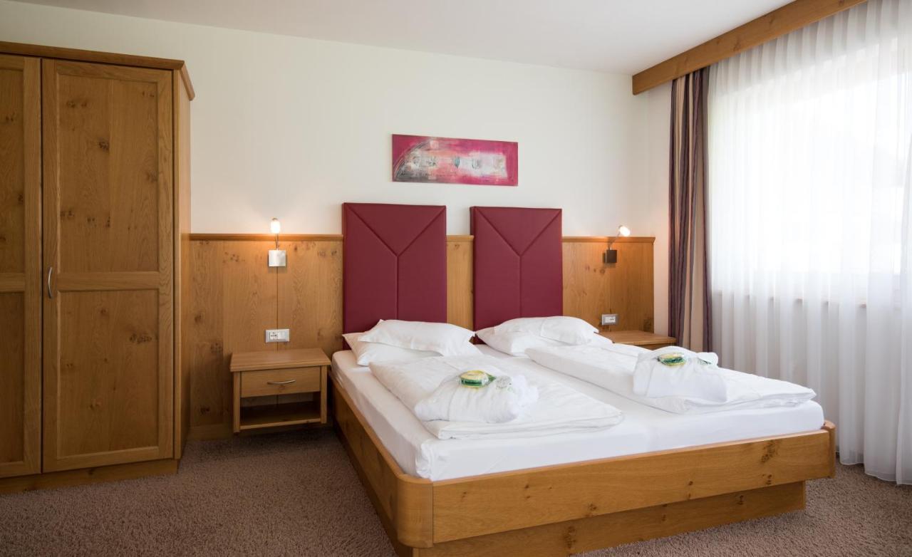 Garni Hotel Bel Vert Selva di Val Gardena Exterior foto